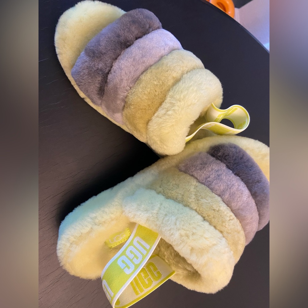 UGG  Cozy Slippers - Yellow and Gray